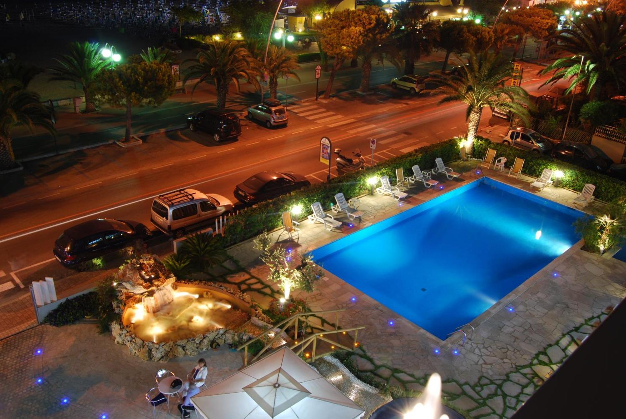 Hotel Costa Verde トルトレート エクステリア 写真