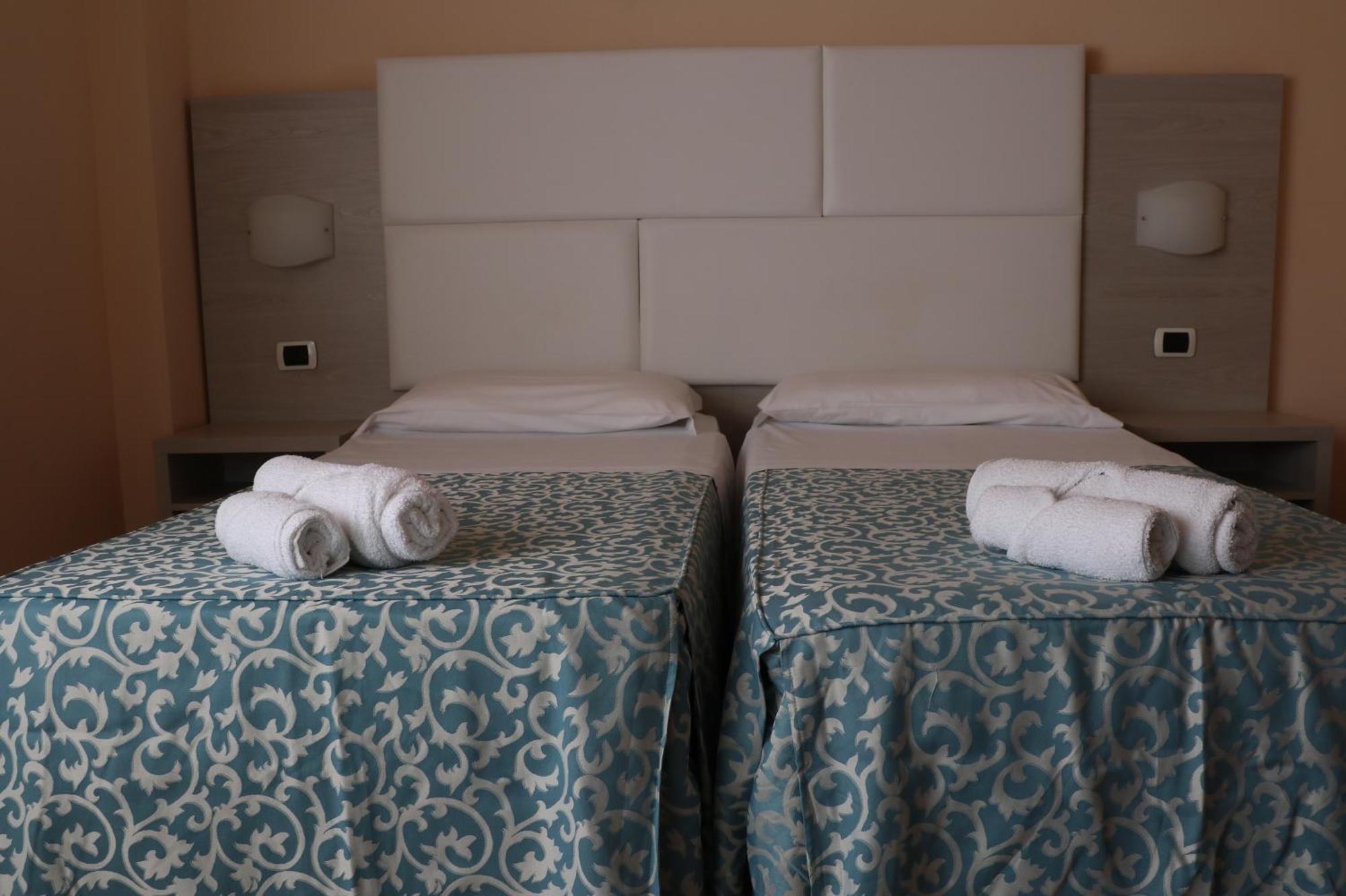 Hotel Costa Verde トルトレート エクステリア 写真